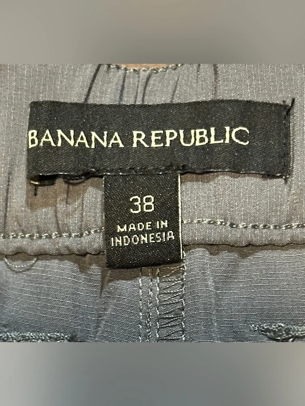 Banana Republic Gray Shorts Flat Front Lightweight Stretch 4 Pocket Men’s 38